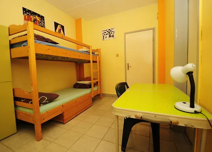 哟嗬旅舍 旅馆 *