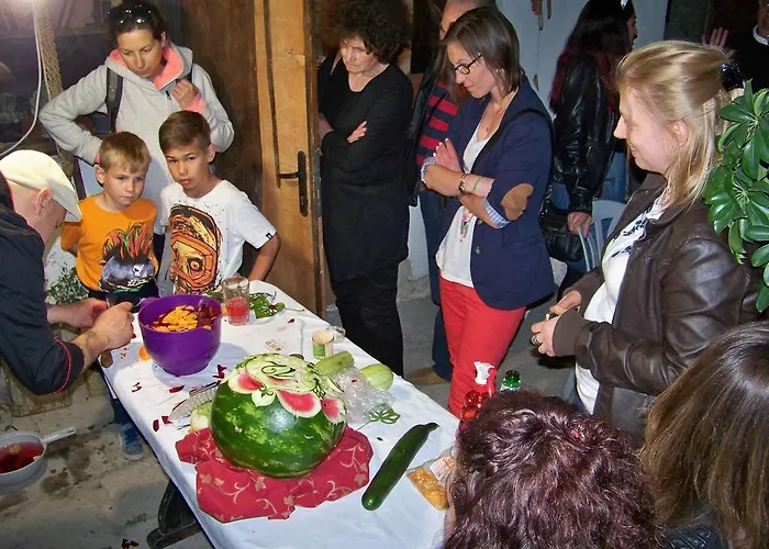 哟嗬旅舍 瓦爾納