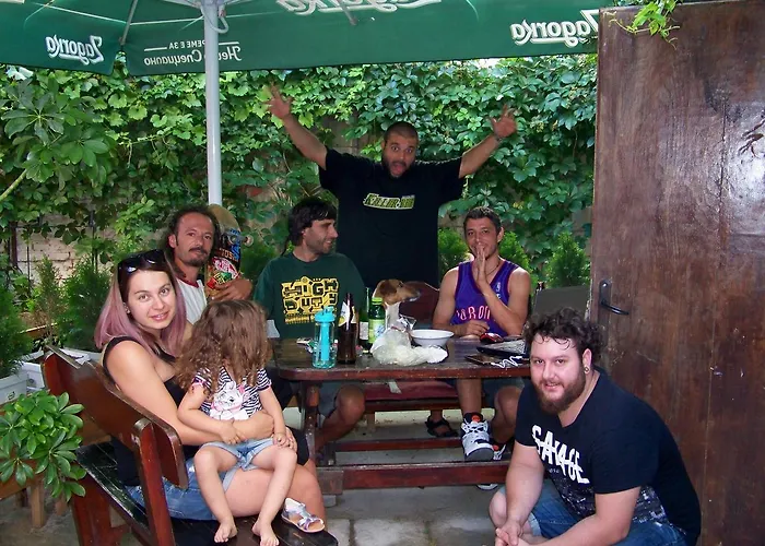 哟嗬旅舍 旅馆 *